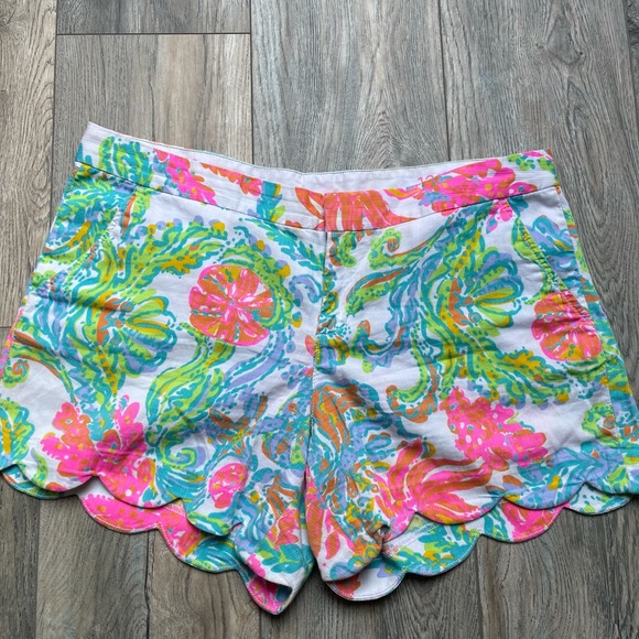 Lilly Pulitzer Pants - [SOLD] lilly pulitzer shorts. size 12.
